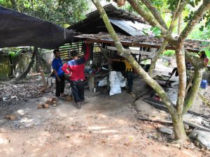 Charcoal Vendor Pulai Chondong 8
